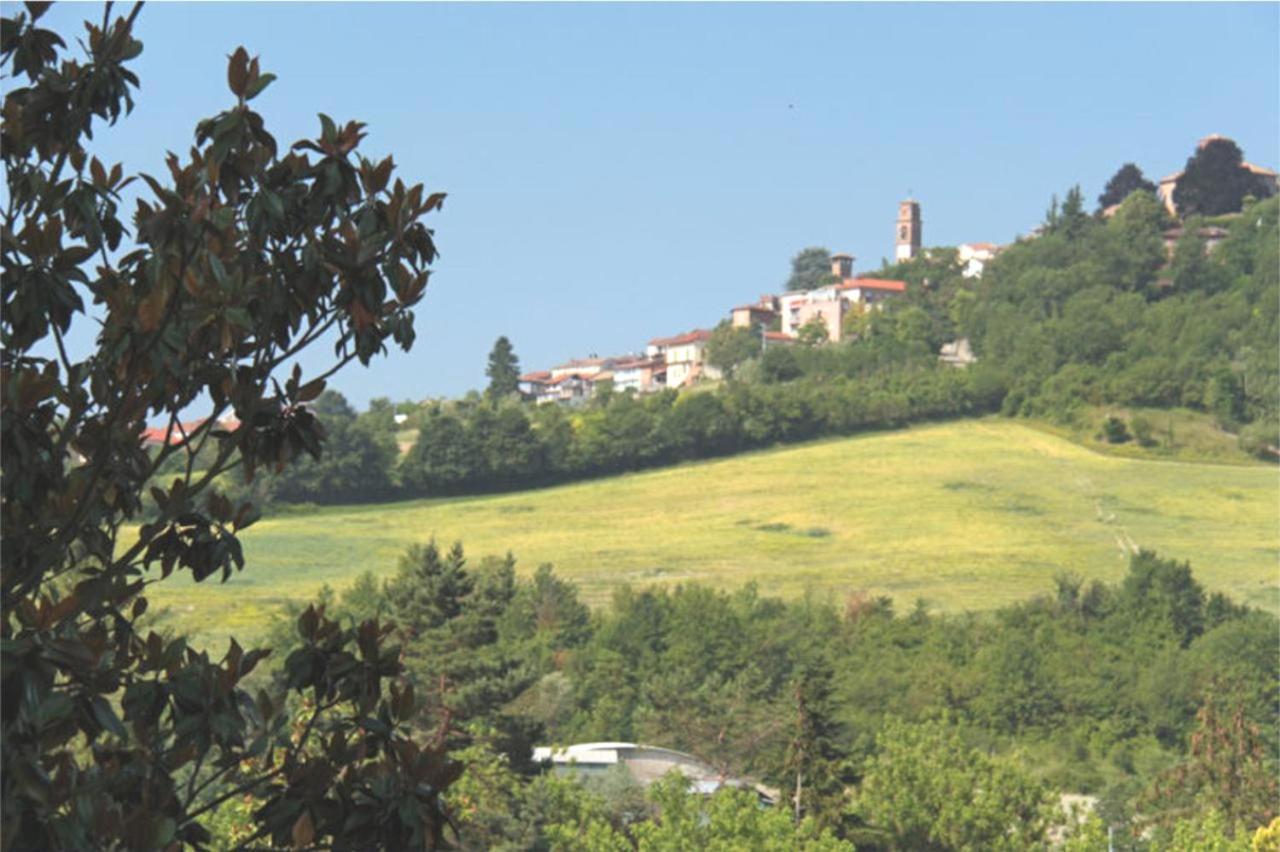 Albergo Torre Di Codana Montiglio Exterior foto